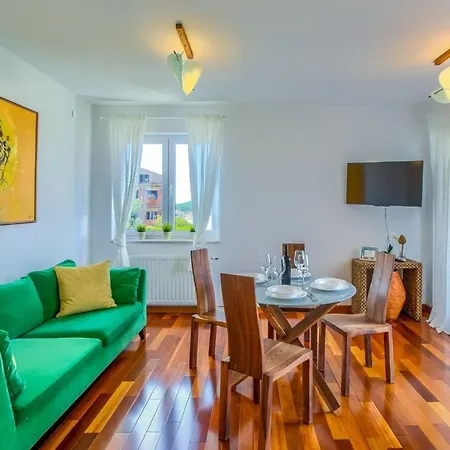 Villa Karlo Betina (Sibenik-Knin)