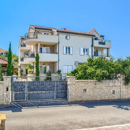 Villa Karlo