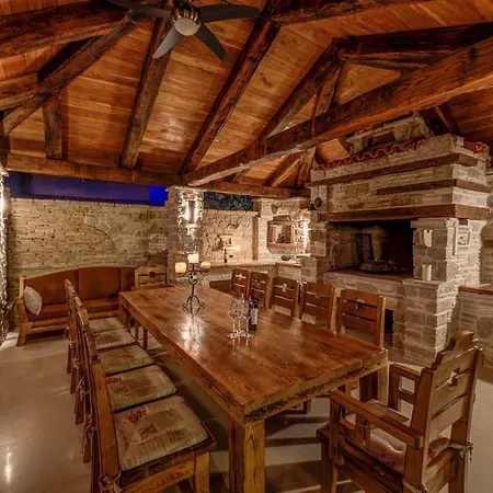 Villa Karlo *