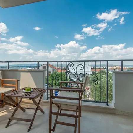 Karlo Villa Betina (Sibenik-Knin)