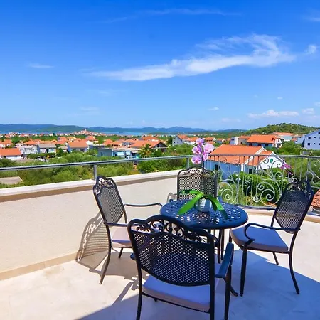Karlo Villa Betina (Sibenik-Knin)