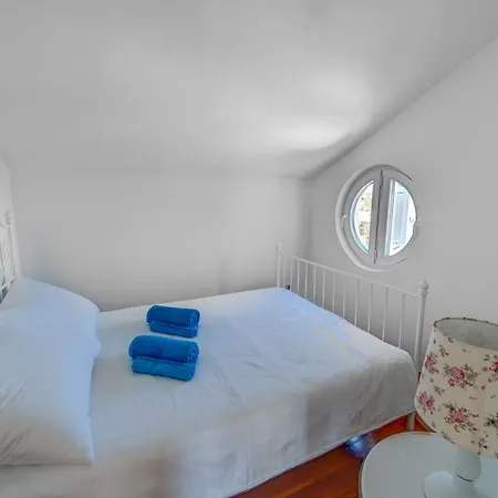 Karlo * Betina (Sibenik-Knin)